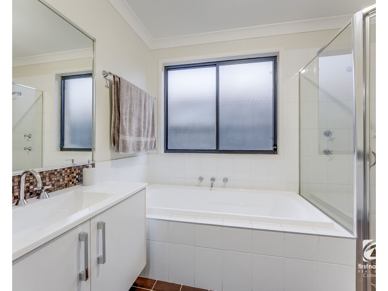 25 Belmont Avenue, Spring Farm NSW 2570