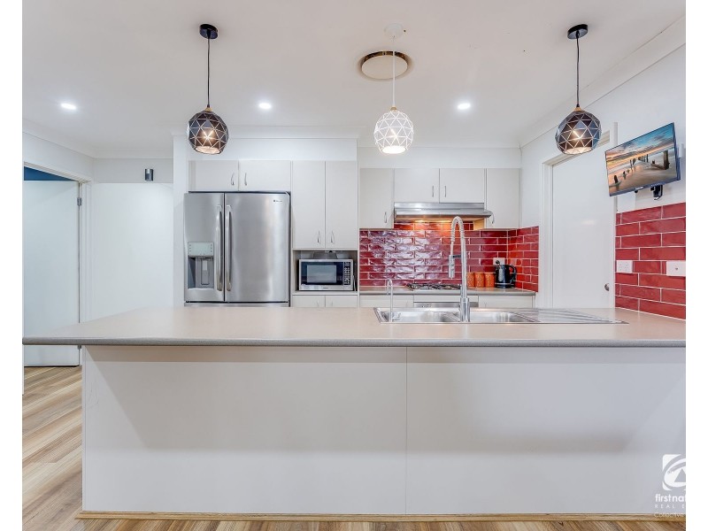 13 Silky Road, Spring Farm NSW 2570