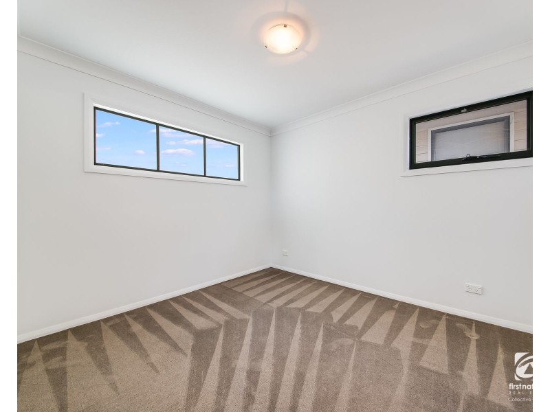 7 Searle Way, Oran Park NSW 2570