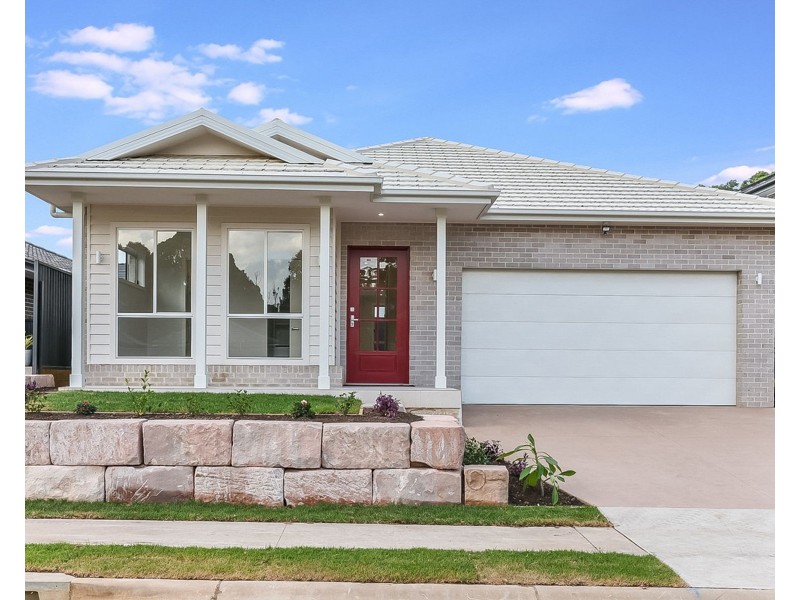 4 Leigham Holme Way, Tahmoor NSW 2573