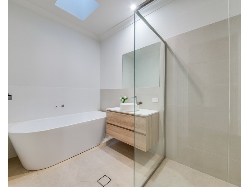4 Leigham Holme Way, Tahmoor NSW 2573