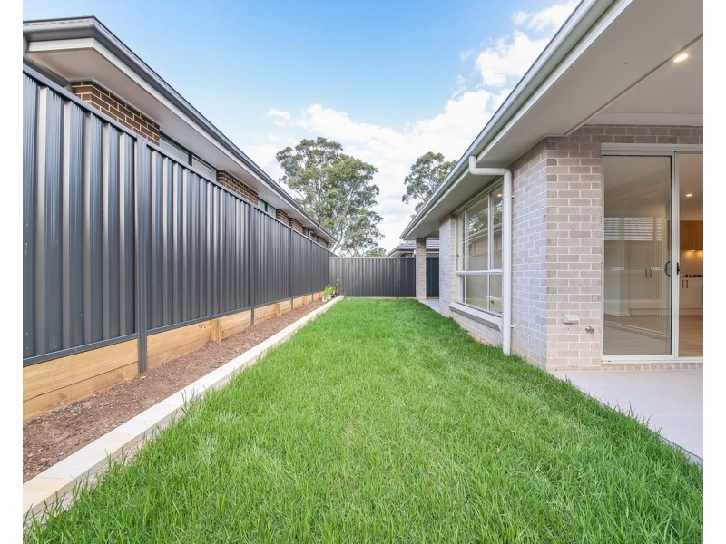 4 Leigham Holme Way, Tahmoor NSW 2573