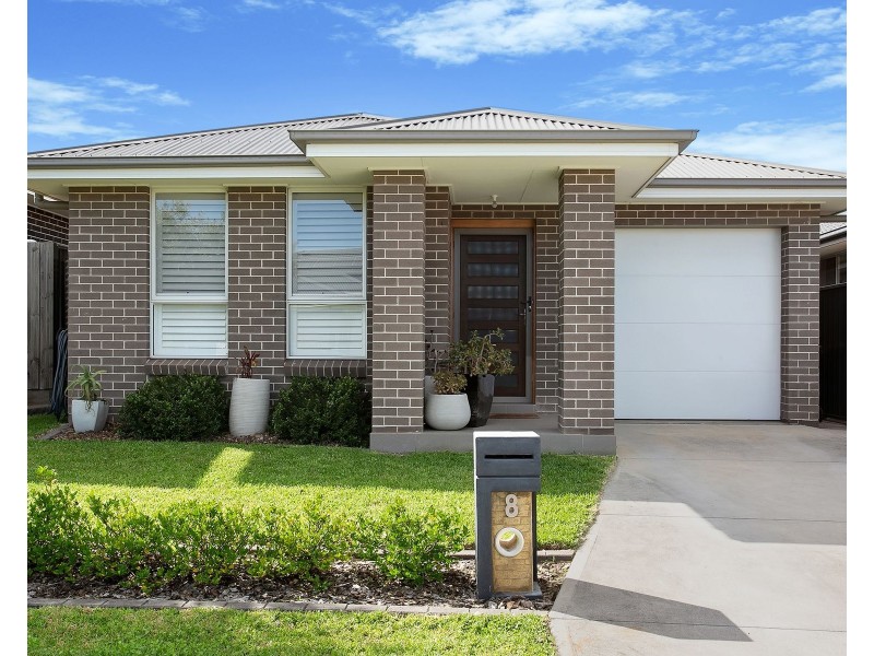 8 Thiele Street, Spring Farm NSW 2570