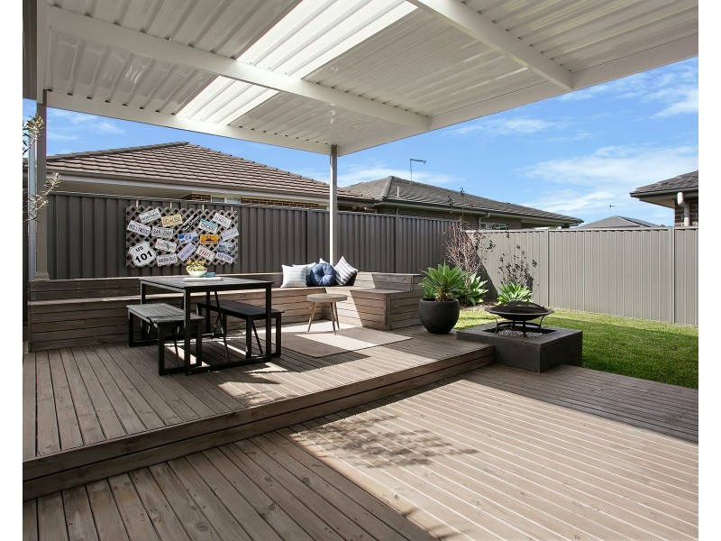 8 Thiele Street, Spring Farm NSW 2570
