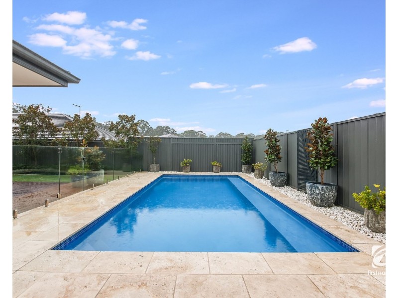 16 Beechworth Parade, Harrington Park NSW 2567