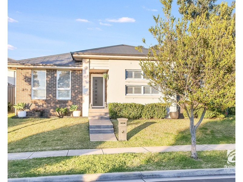 43 Donovan Boulevard, Gregory Hills NSW 2557