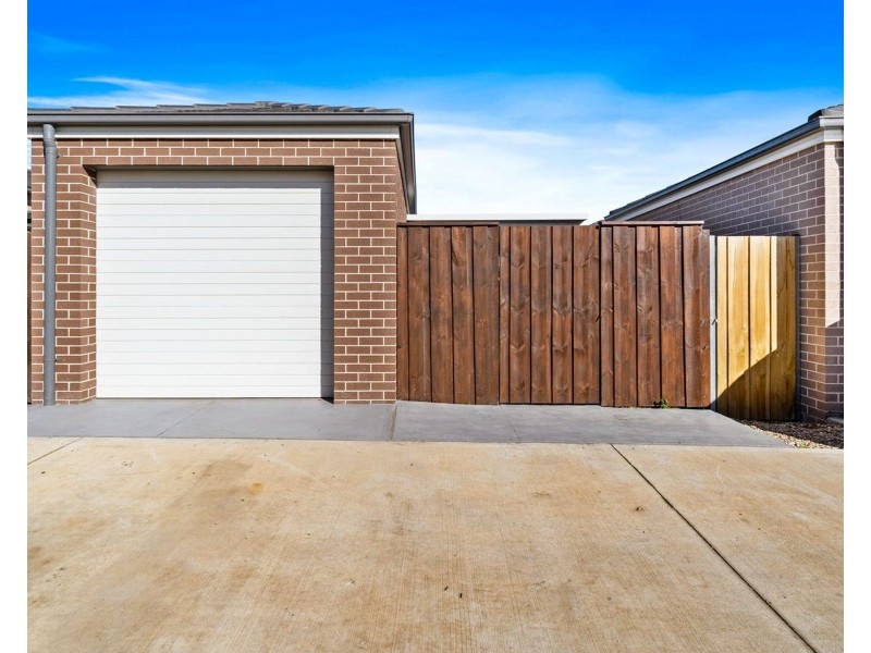 32 Sainsbury Road, Catherine Field NSW 2557