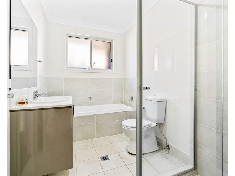 32 Sainsbury Road, Catherine Field NSW 2557