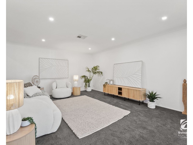 4 John McLennon Circuit, Harrington Park NSW 2567