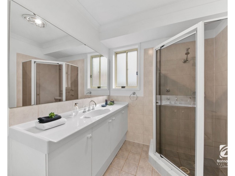 4 John McLennon Circuit, Harrington Park NSW 2567