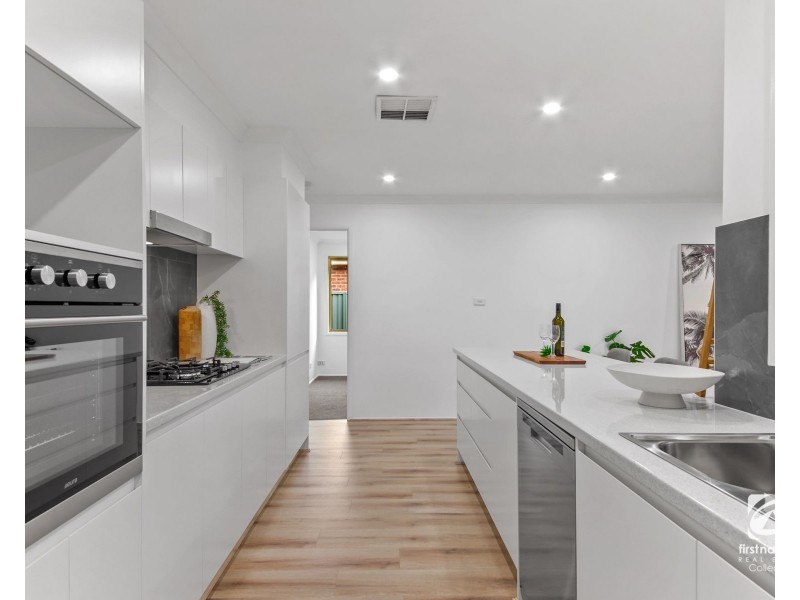 4 John McLennon Circuit, Harrington Park NSW 2567