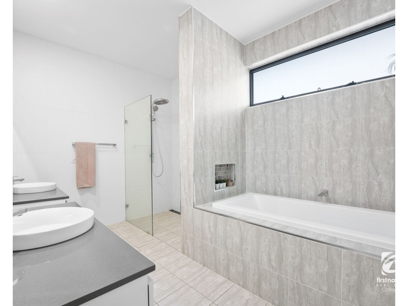 20 Jenolan Circuit, Harrington Park NSW 2567