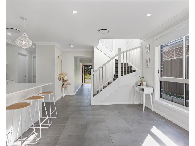 39 Pioneer Street, Gregory Hills NSW 2557