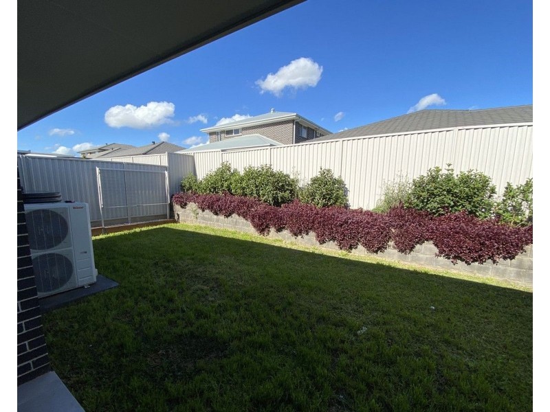 16 Victor Street, Gregory Hills NSW 2557