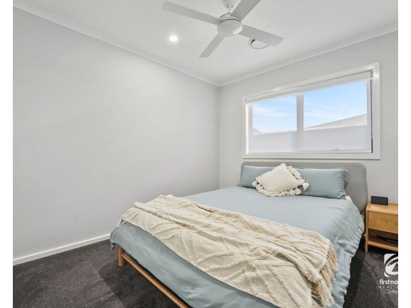 33 Limestone Avenue, Spring Farm NSW 2570