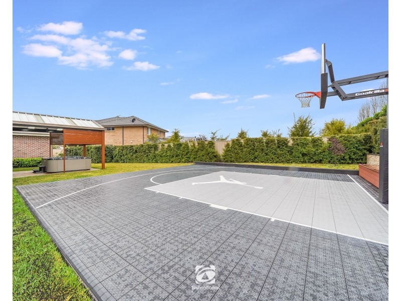 76 Castlemaine Circuit, Harrington Park NSW 2567