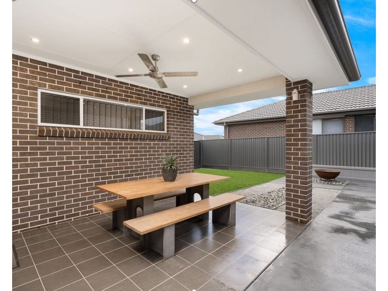 5 Moxon Street, Oran Park NSW 2570