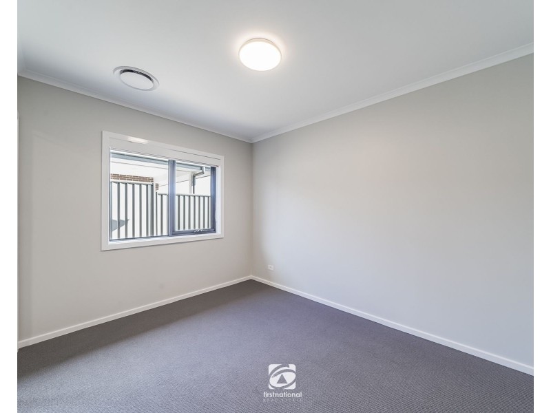 34 Waterglass Street, Spring Farm NSW 2570