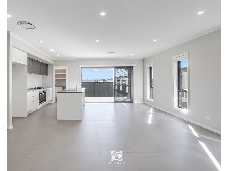 34 Waterglass Street, Spring Farm NSW 2570