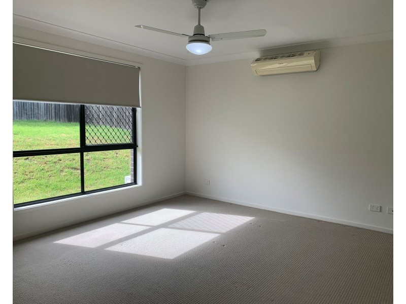 18 Furlong Drive, Currans Hill NSW 2567