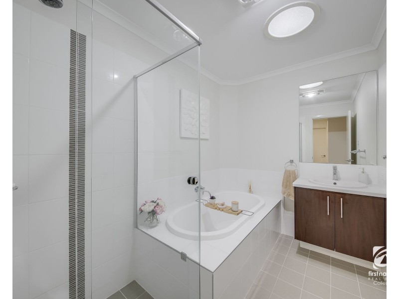 44 Springs Road, Spring Farm NSW 2570