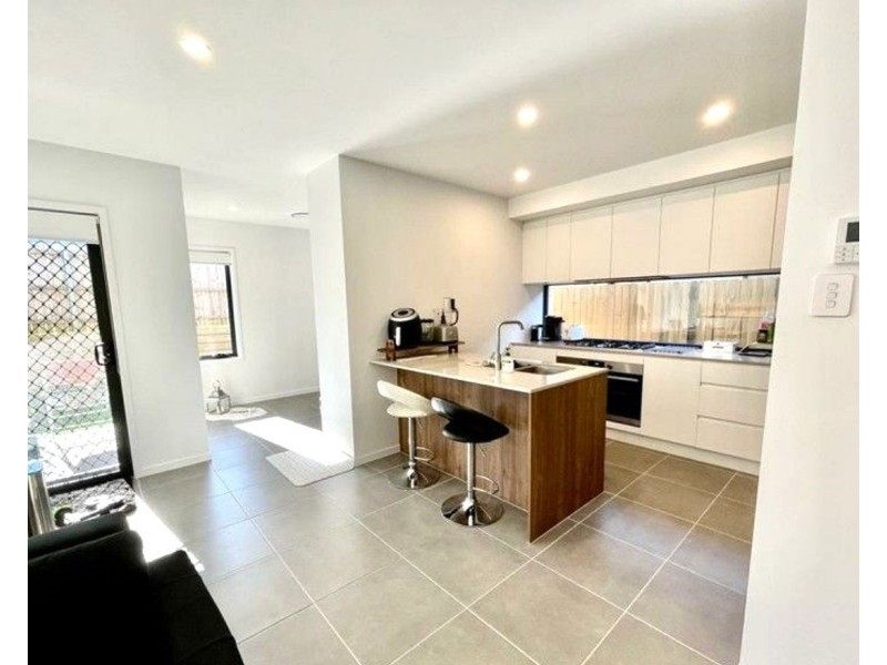 6 Hedge Street, Oran Park NSW 2570