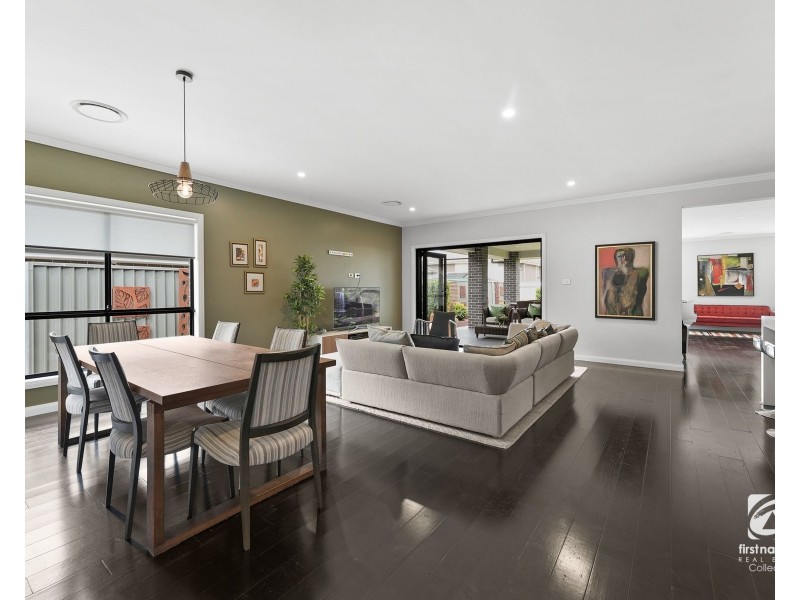 10 Dargin Close, Harrington Park NSW 2567