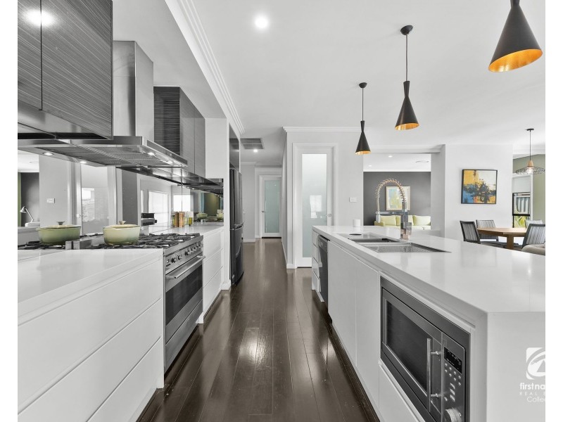 10 Dargin Close, Harrington Park NSW 2567