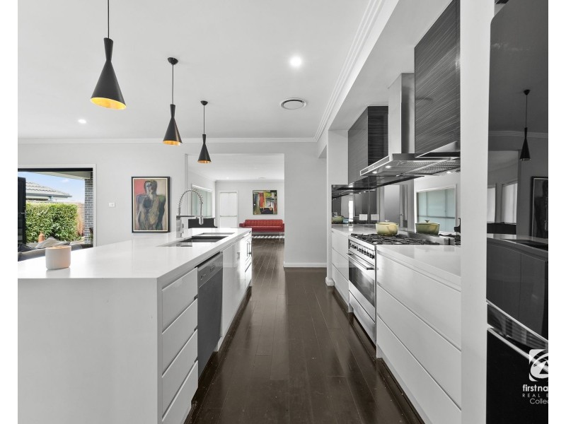 10 Dargin Close, Harrington Park NSW 2567