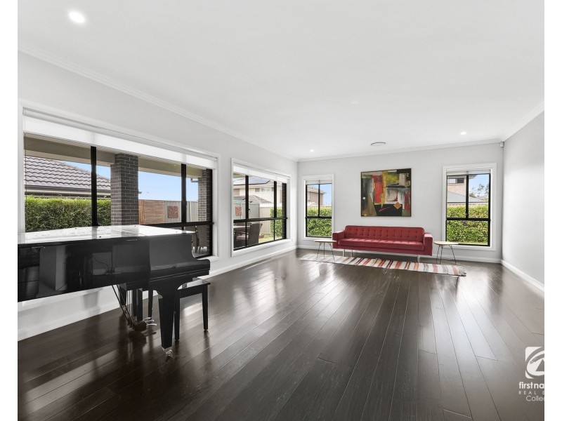 10 Dargin Close, Harrington Park NSW 2567