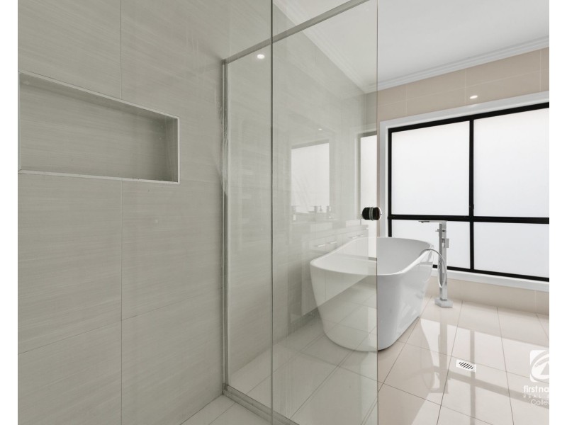 10 Dargin Close, Harrington Park NSW 2567