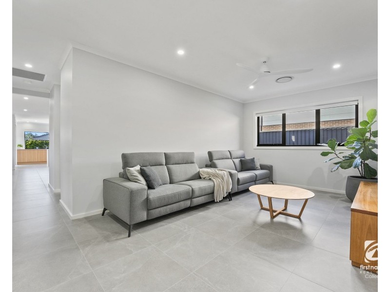 33 Limestone Avenue, Spring Farm NSW 2570