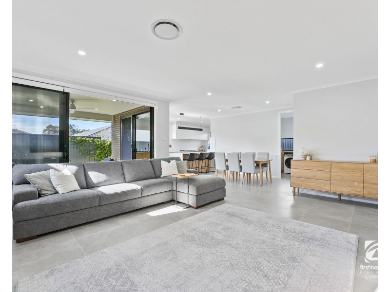 33 Limestone Avenue, Spring Farm NSW 2570