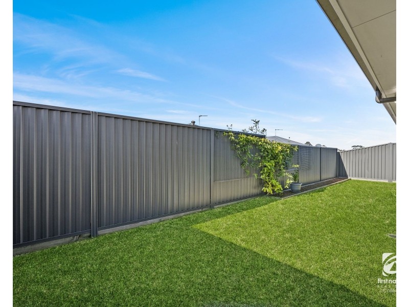 33 Limestone Avenue, Spring Farm NSW 2570