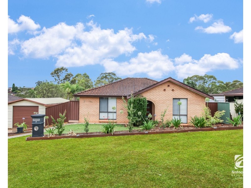 7 Brownlow Place, Ambarvale NSW 2560