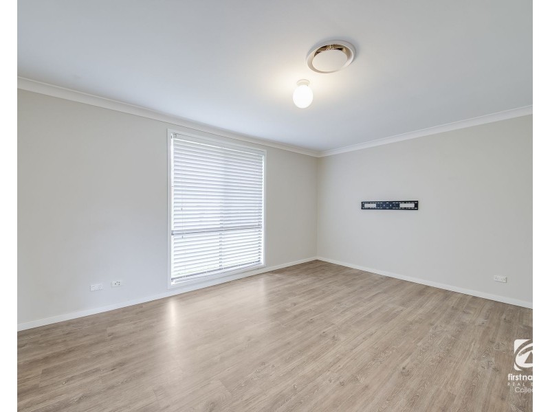 7 Brownlow Place, Ambarvale NSW 2560