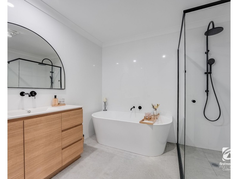 27 Camden Acres Drive, Elderslie NSW 2570