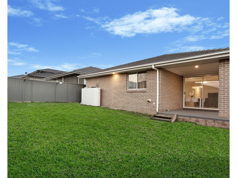 11 Richmond Road, Oran Park NSW 2570