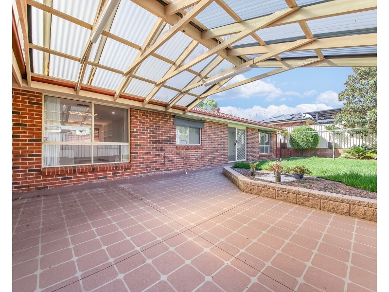 8 Steamer Place, Currans Hill NSW 2567