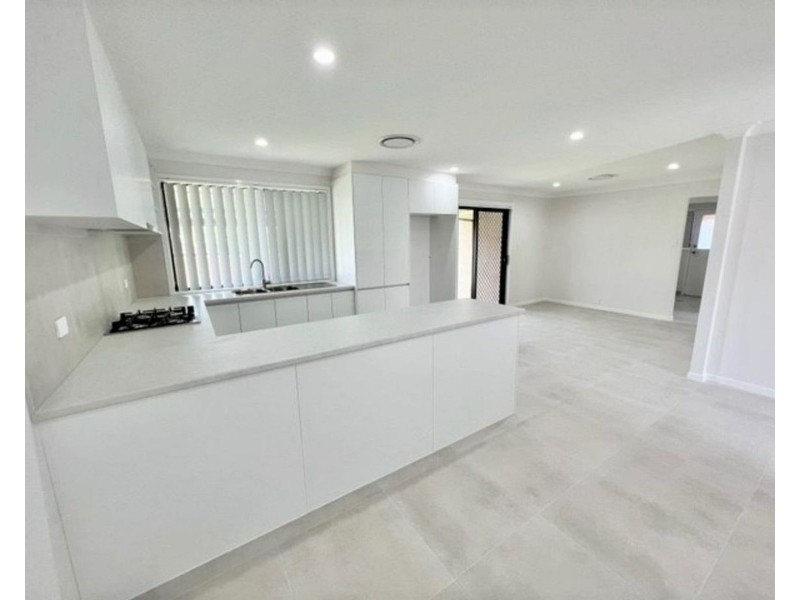 5 Waterworth Drive, Narellan Vale NSW 2567