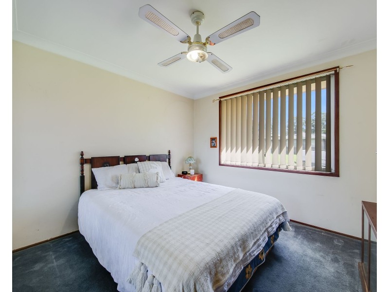 11 Cuscus Place, St Helens Park NSW 2560