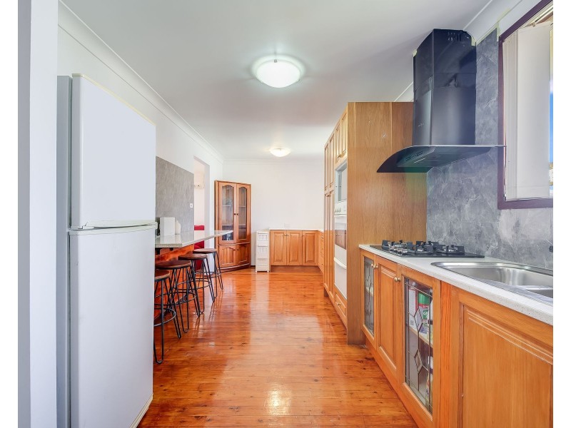 11 Cuscus Place, St Helens Park NSW 2560