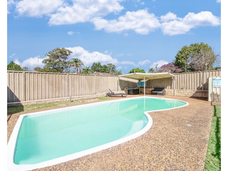 11 Cuscus Place, St Helens Park NSW 2560