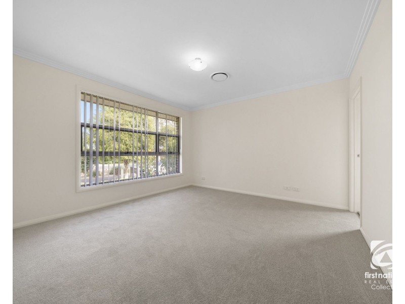 53 Easton Avenue, Spring Farm NSW 2570