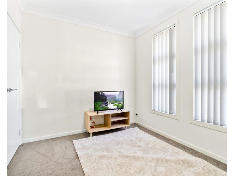 32 Sainsbury Road, Catherine Field NSW 2557