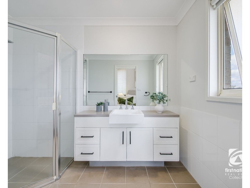 1 Longley Avenue, Elderslie NSW 2570