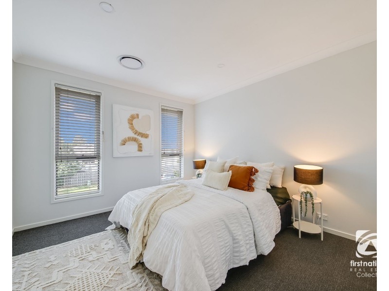 1 Longley Avenue, Elderslie NSW 2570