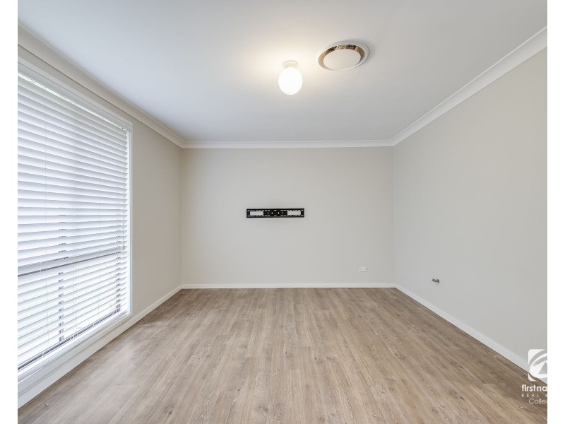 7 Brownlow Place, Ambarvale NSW 2560