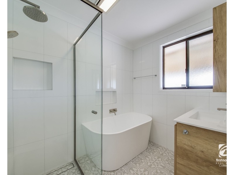 7 Brownlow Place, Ambarvale NSW 2560