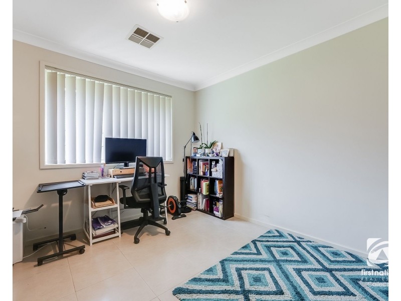 34 Hampshire Boulevard, Spring Farm NSW 2570